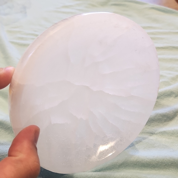 Selenite bowl - Picture 5 of 8
